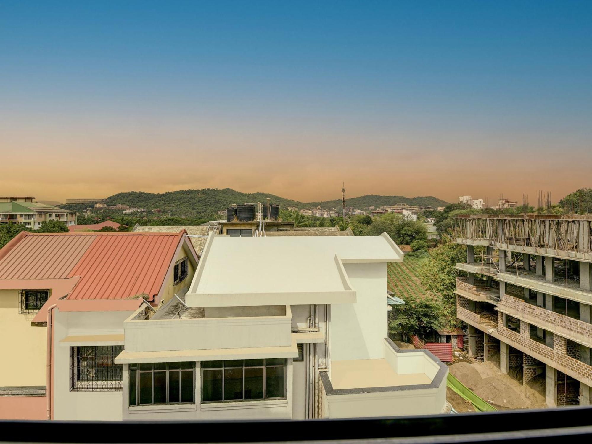 Townhouse Madgaon 호텔 Raia 외부 사진